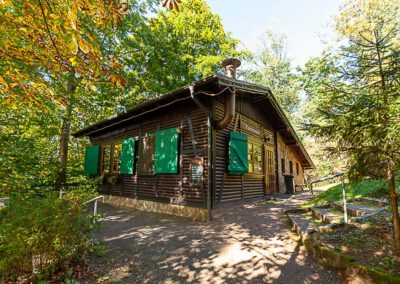 Turmbaude am Wallenburger Turm in Trusetal